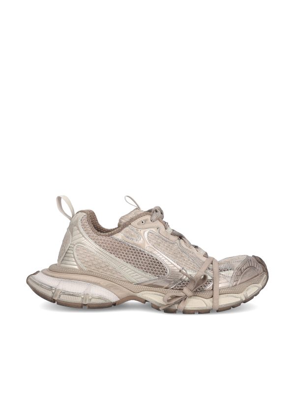 Sneakers realizzate in poliuretano e poliestere.