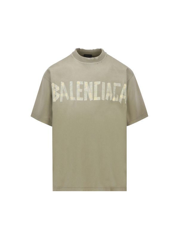 T-Shirt realizzata in cotone.