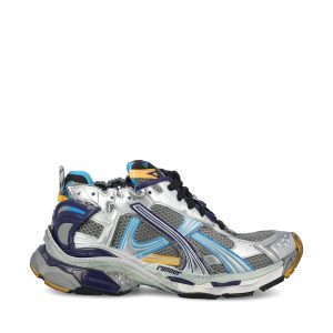 Sneakers realizzate in poliuretano e poliestere.