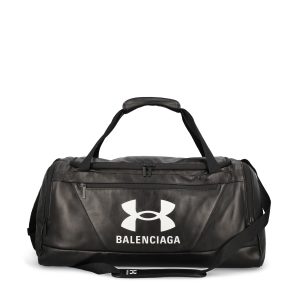 Borsa da palestra realizzata in pelle.
