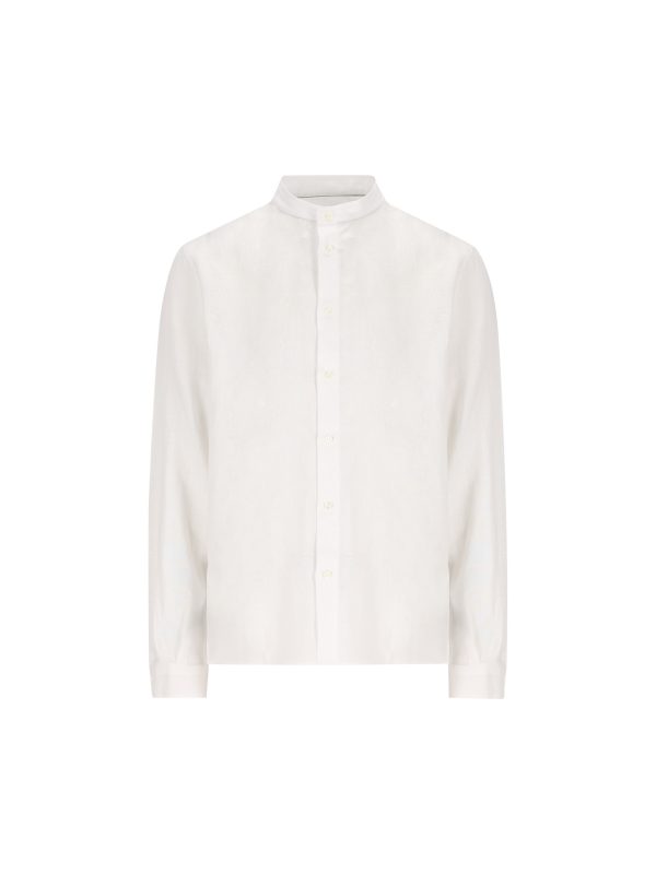 Camicia realizzata in lino.