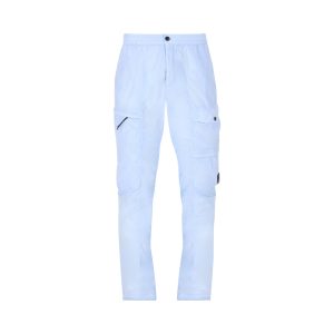 Pantaloni realizzati in poliammide.