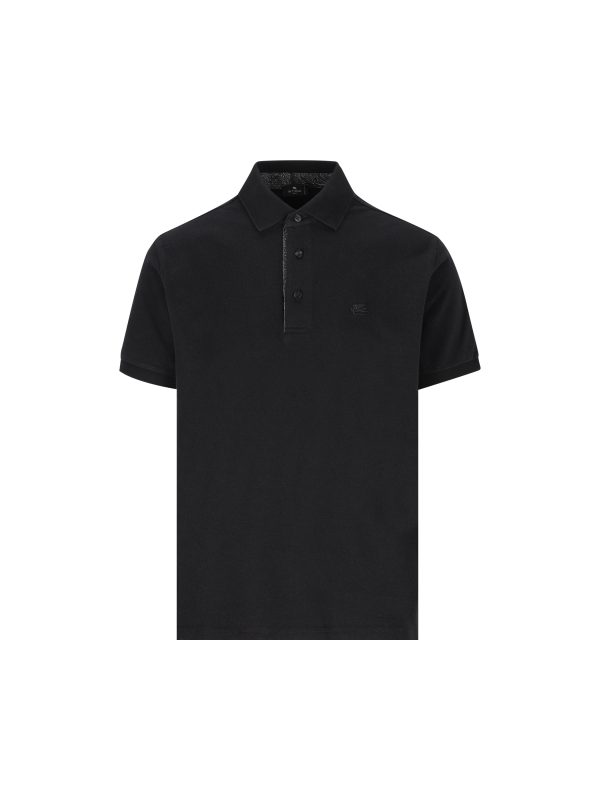 Polo realizzata in cotone.