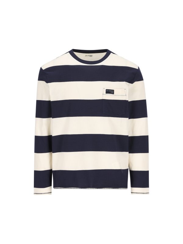 Maglia realizzata in cotone.