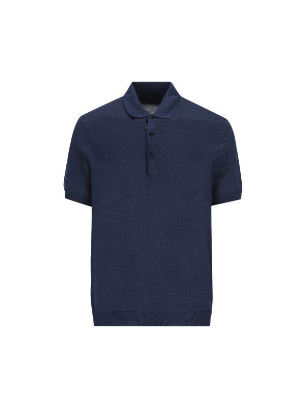 Polo realizzata in lino e cotone.