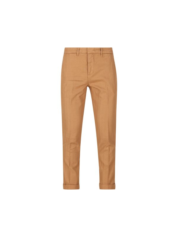 Pantaloni Capri realizzati in cotone e lino.