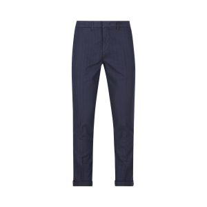 Pantaloni Capri realizzati in cotone e lino.