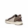 Sneakers realizzate in pelle. — изображение 3