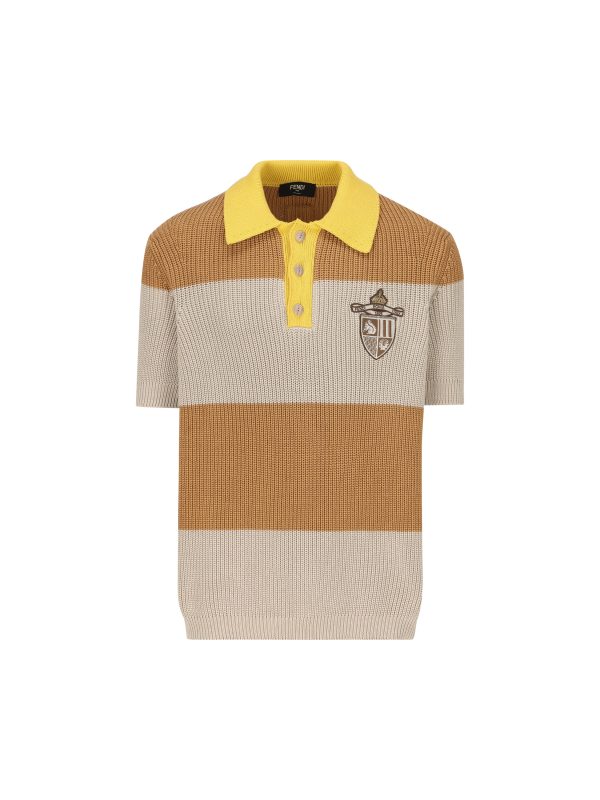 Polo realizzata in maglia di cotone.