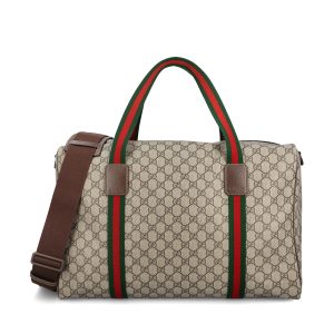 Borsone realizzato in tessuto GG Supreme.