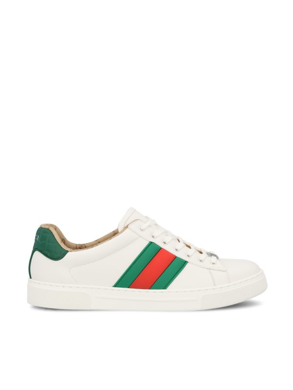 Sneakers realizzate in pelle di vitello.