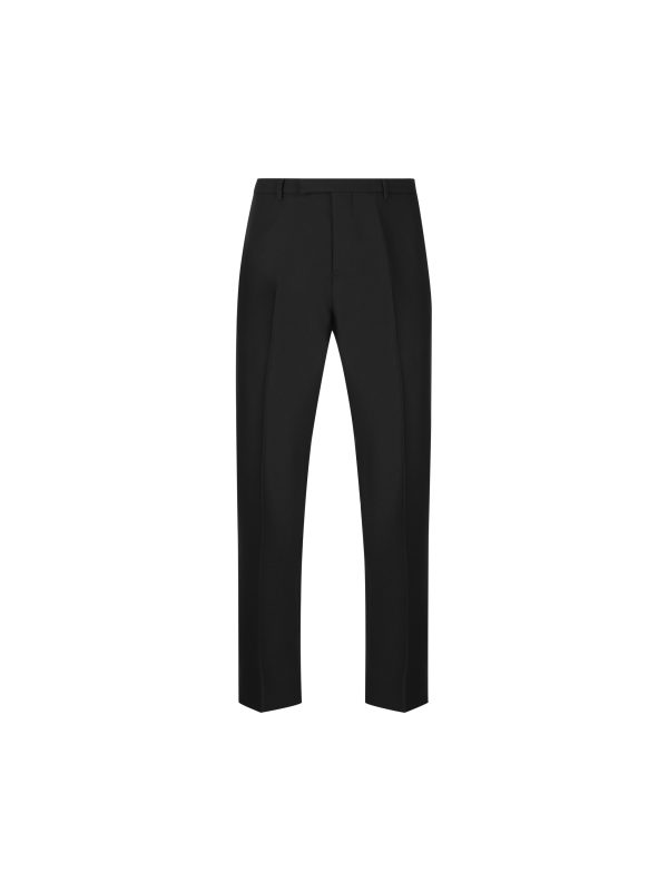 Pantaloni realizzati in poliestere.