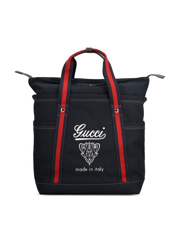 Borsa realizzata in cotone.