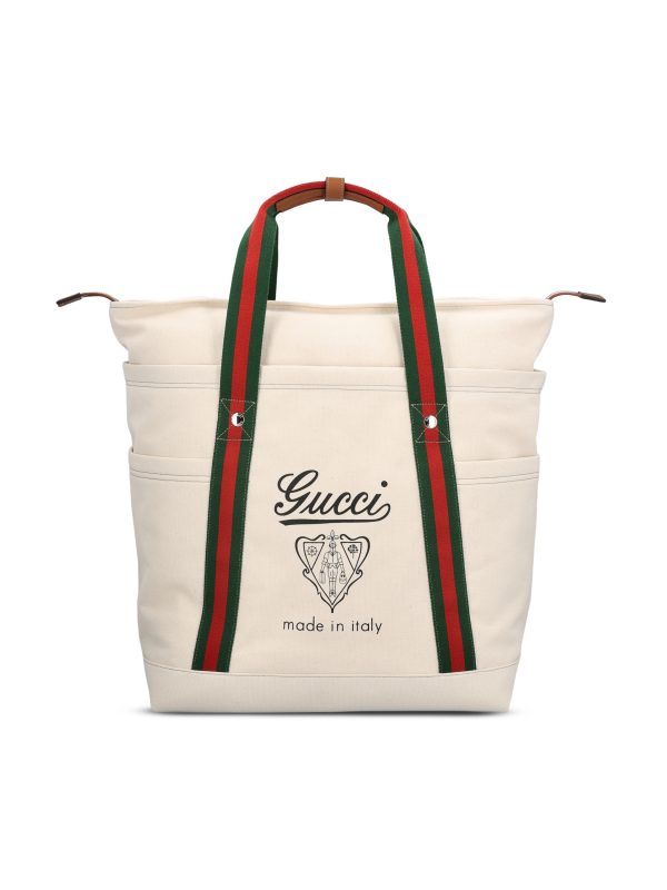 Borsa realizzata in cotone.