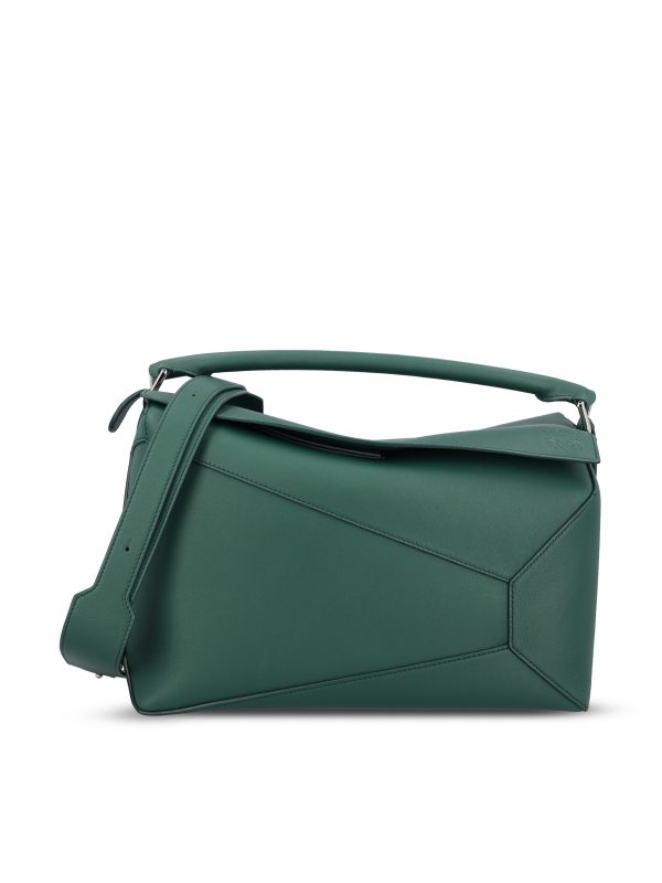 Borsa realizzata in pelle di vitello.