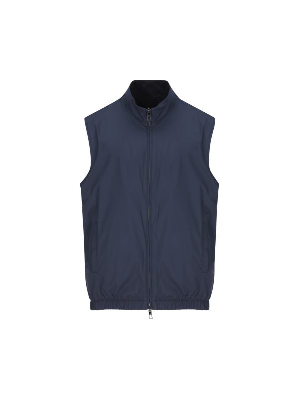 Gilet reversibile realizzato in poliammide.
