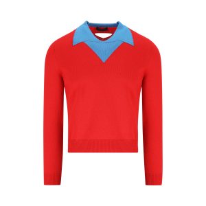 Maglia realizzata in lana vergine.