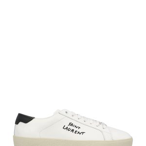 Sneakers realizzate in pelle di vitello.