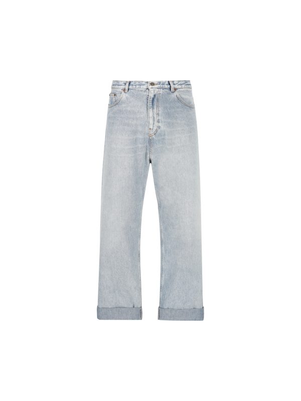 Jeans realizzati in cotone.