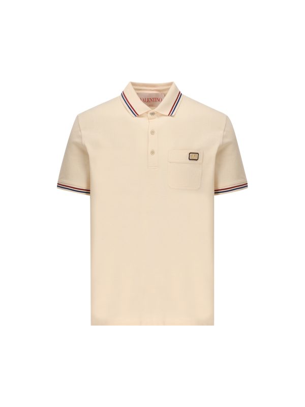 Polo realizzata in cotone.