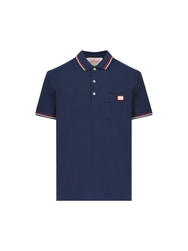 Polo realizzata in cotone.