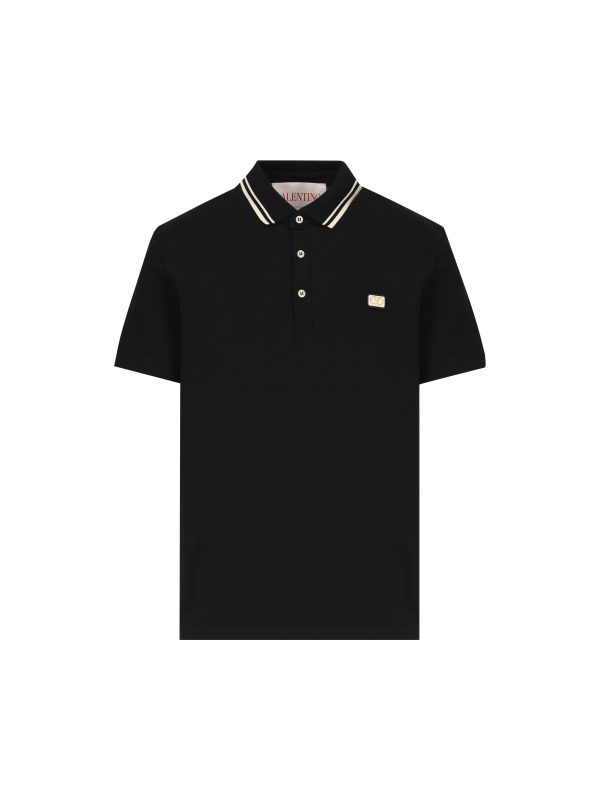 Polo realizzata in cotone.