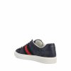 Sneakers realizzate in pelle. — изображение 3
