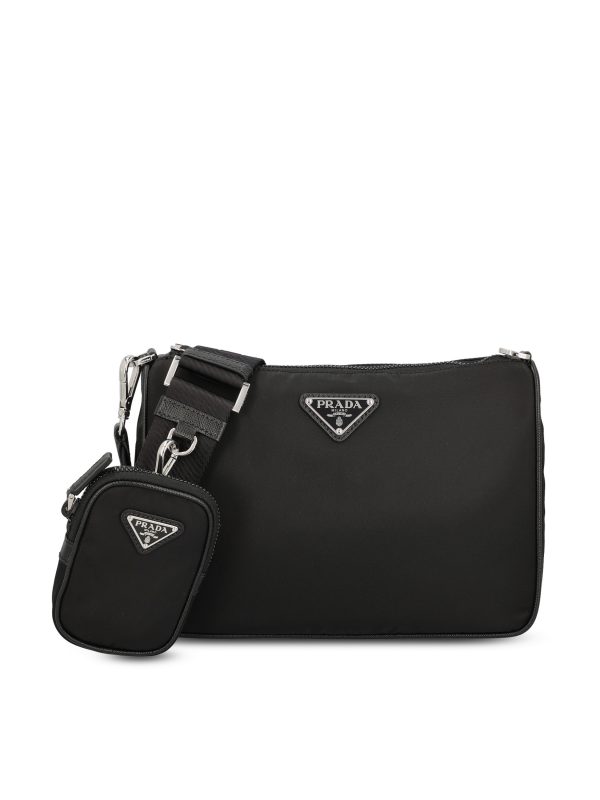 Borsa realizzata in poliammide riciclata.