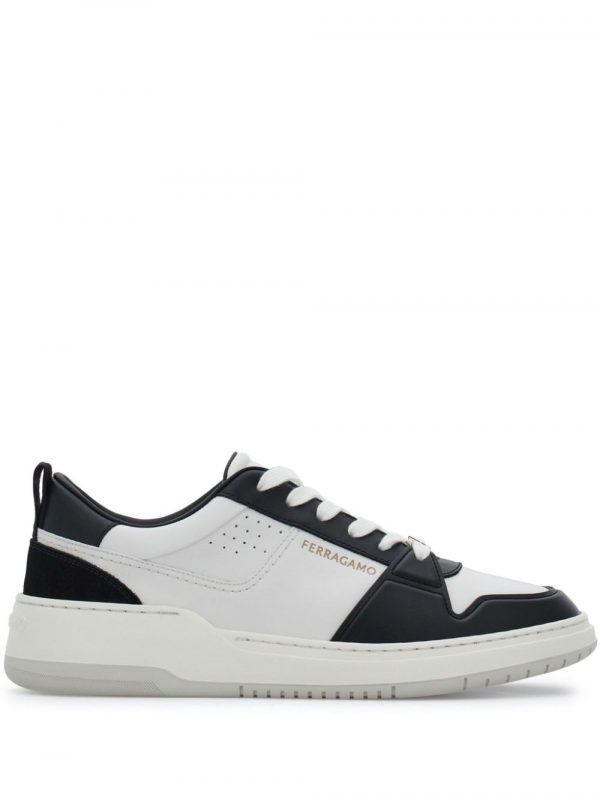SNEAKER IN PELLE CON LOGO
