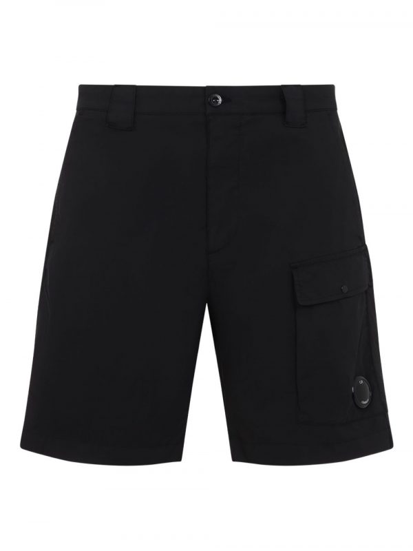 SHORTS CARGO CON LOGO